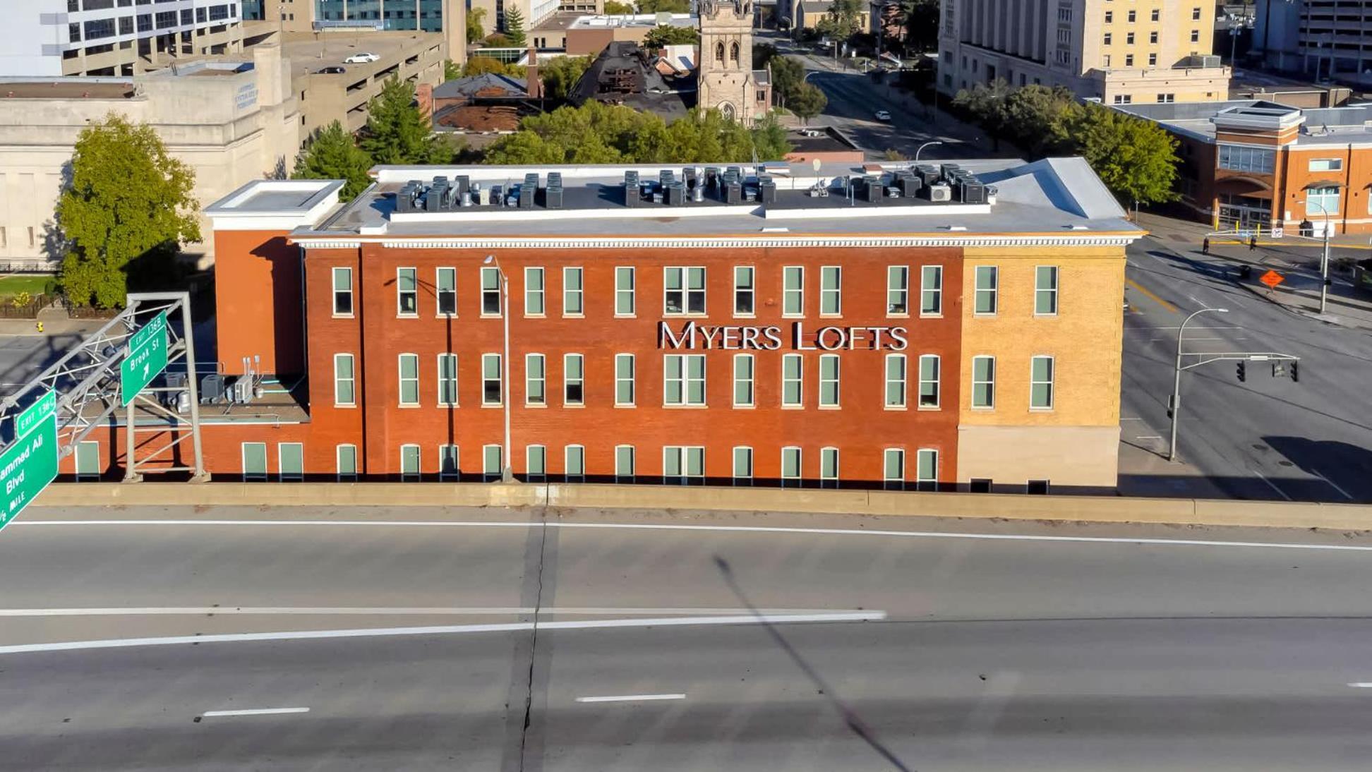Bright And Modern In # 402 * Louisville