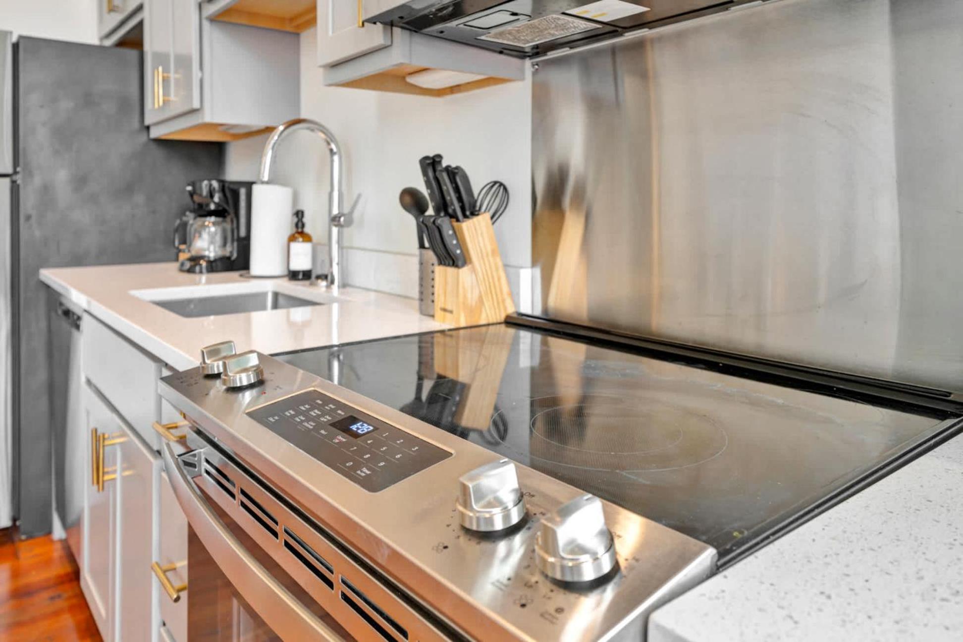 Apartment Bright And Modern In # 402