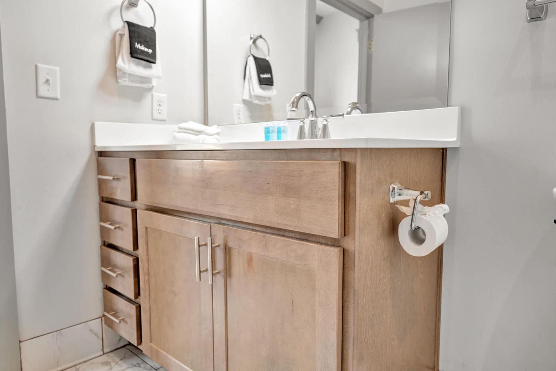 Apartment Bright And Modern In # 402 Louisville